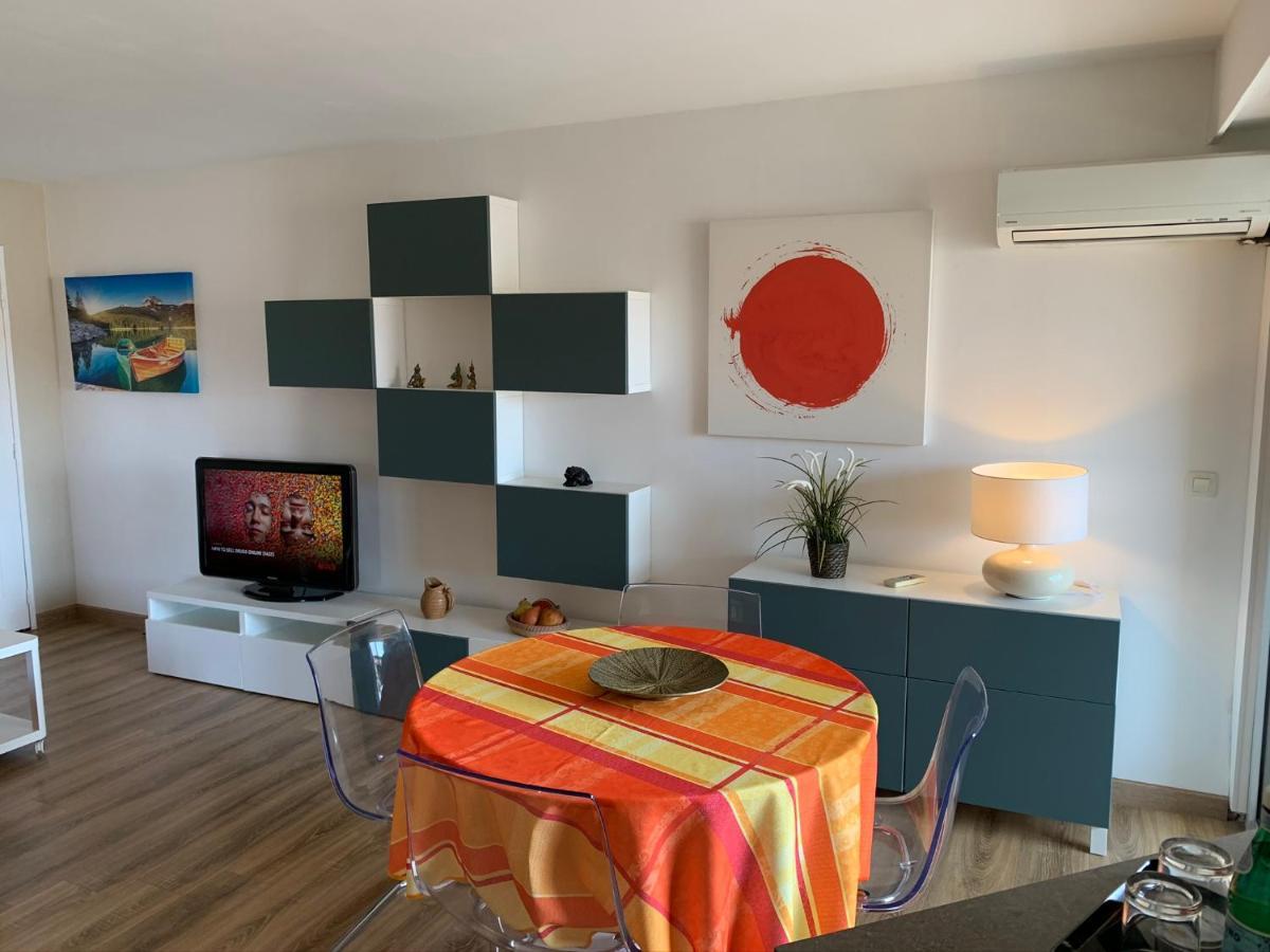 Les Pins Maritimes Apartment เฟรฌูส ภายนอก รูปภาพ