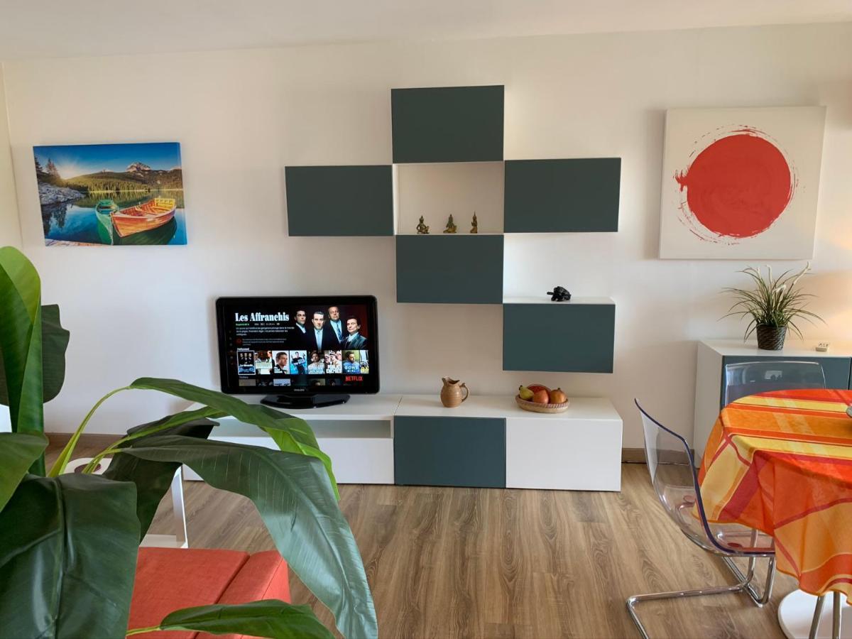 Les Pins Maritimes Apartment เฟรฌูส ภายนอก รูปภาพ