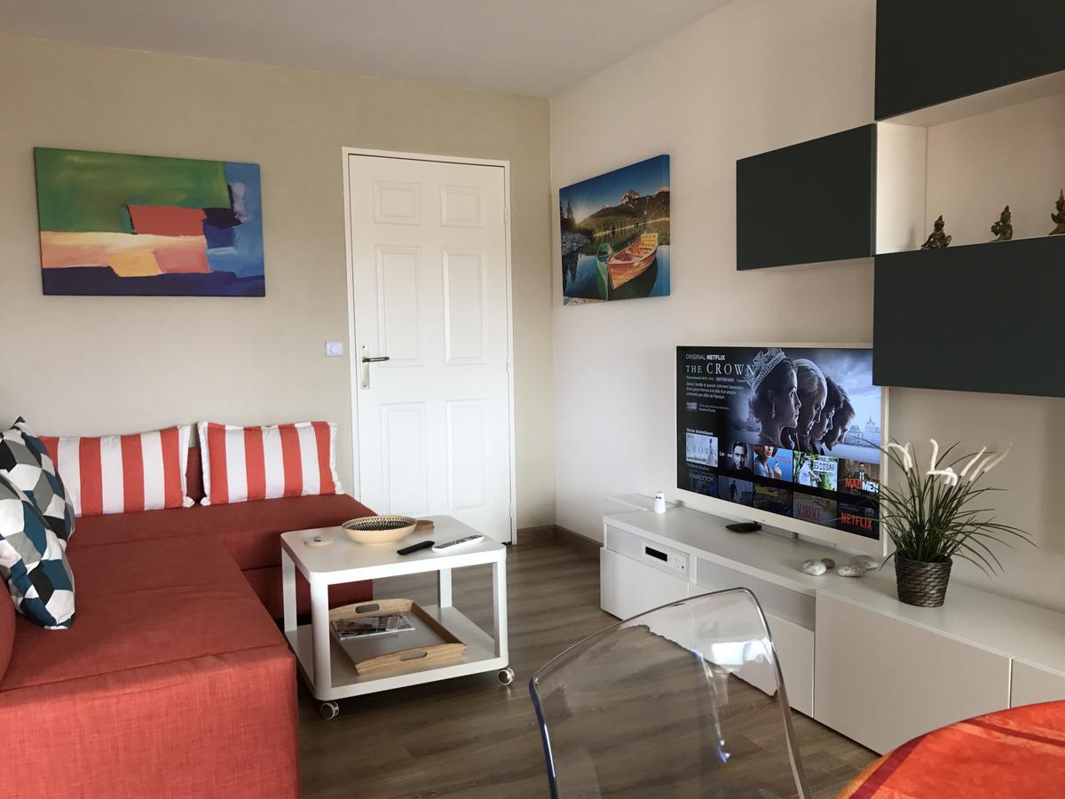 Les Pins Maritimes Apartment เฟรฌูส ภายนอก รูปภาพ