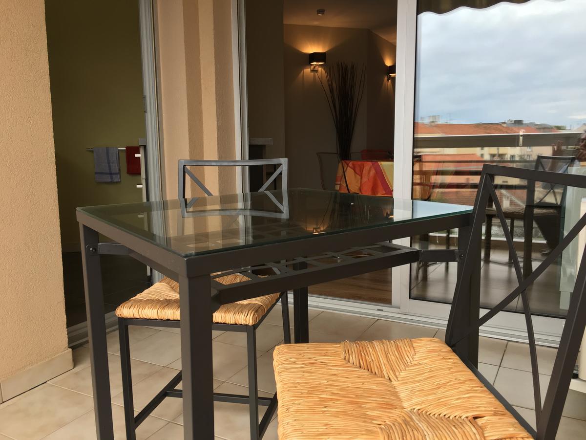 Les Pins Maritimes Apartment เฟรฌูส ภายนอก รูปภาพ